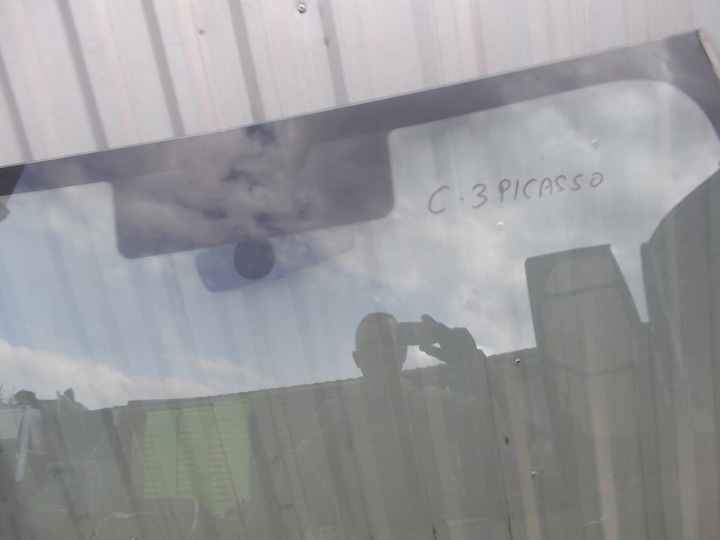 фото №2, Citroen c3 picasso стекло лобовое передняя часть демонтаж