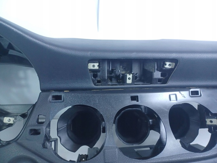 фото №9, Mercedes cla w117 117 торпедо роздавальна капот консоль 11768000879