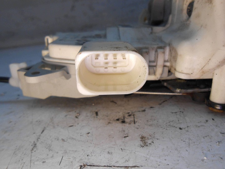 фото №9, Audi a4 b8 a6 c7 замок двері ліві перед 6pin 8j1837015d