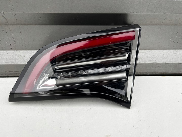 фото №1, Лампа задня зад ліва кришки tesla модель 3 рестайлінг y 1502088-00-c