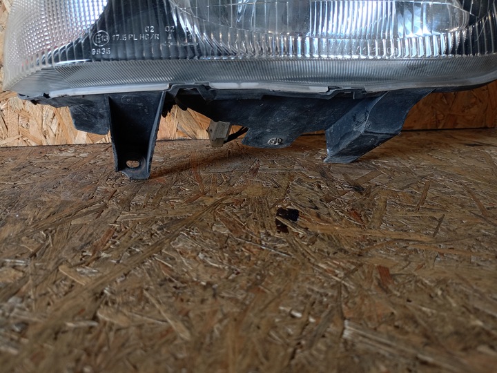 фото №3, Лампа передня права фара suzuki alto i