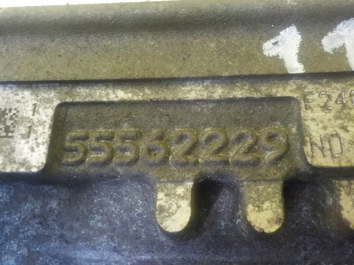 фото №9, Corsa e 1.4 16v 17r 75km b14xej головка комплектна 55562229