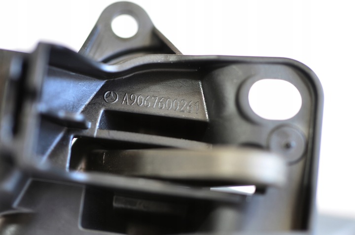 фото №2, Ручка внутрішня перед права sprinter bm906