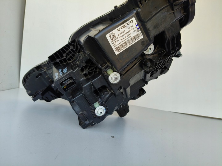 фото №7, Фара правая фара volvo ex30 23- полный led