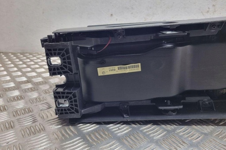 фото №10, Консоль капот vw passat b7 аксессуар 365 3c0863319j 2.0l дизель 103kw