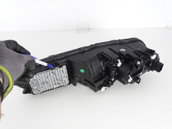 фото №8, Лампа передняя правая zeekr 110-b0002 p00162013