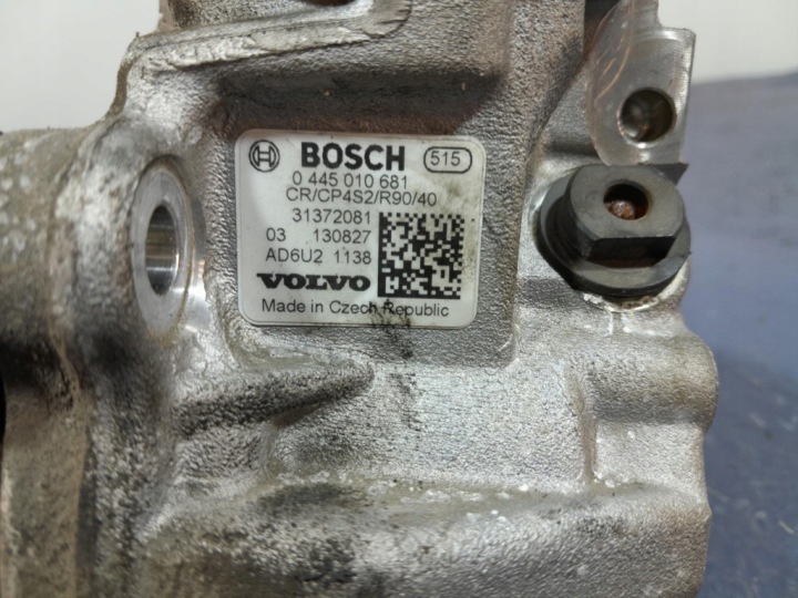 фото №5, Volvo v40 ii 2.0 d3 d5204t6 150 km насос паливна рейка  bosch 31372081