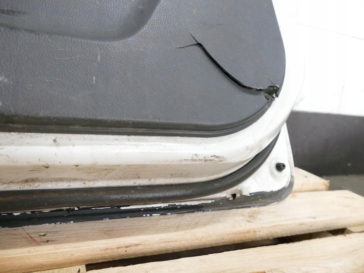 фото №16, Kia k2500 iii bongo дверь правые зад правые ud белый