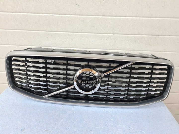 фото №1, Решітка радіатора решітка volvo xc60 ii 2 r-design r design
