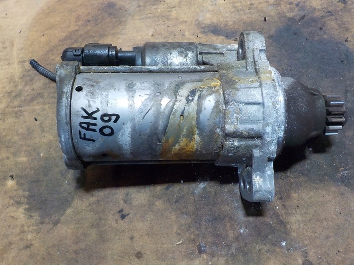 фото №1, Стартер fabia iii nj3 1.0mpi 02m911021g