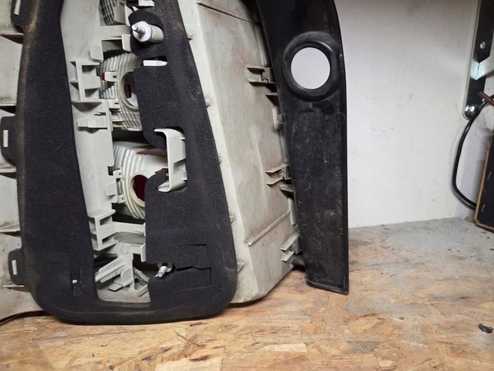 фото №12, Лампа права задня праві зад opel zafira b рестайлінг 13305775