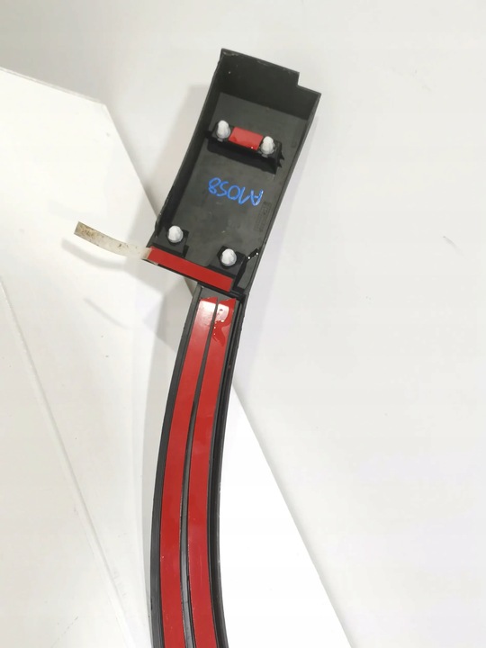 фото №9, Skoda karoq планка крыльев правые перед оригинал !!