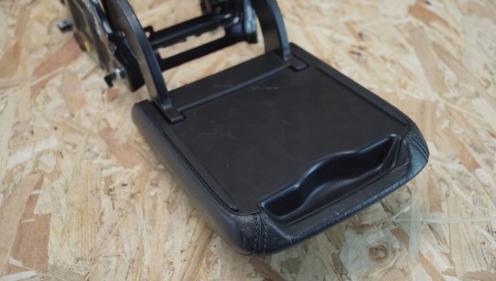 фото №12, Підлокітник audi a4 b8 a5 8t чорна шкіра 8k0864283