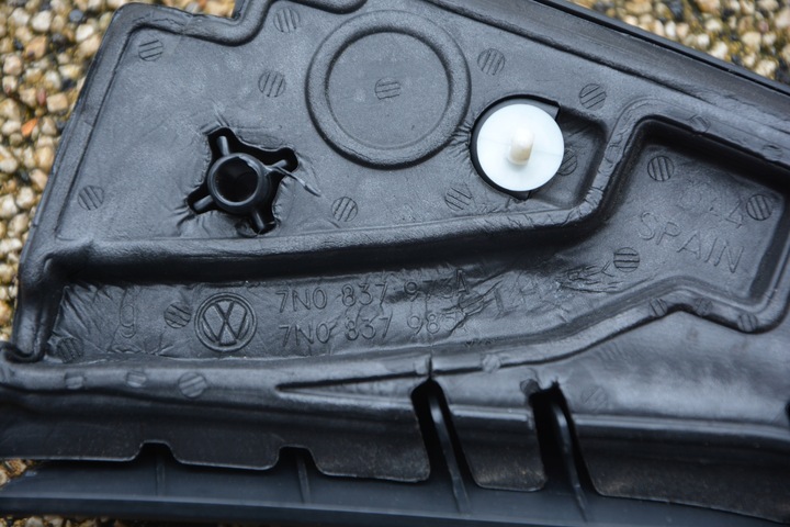 фото №9, Захист трикутник двері sharan 7n0837973a 7n0837974a