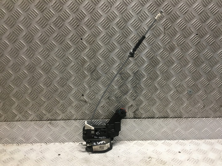 фото №1, Kia carens iii замок праві зад 4 pin