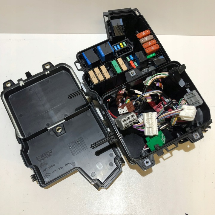 фото №1, Renault espace v рестайлинг 2020 корпус коробка предохранителей 284b81525r