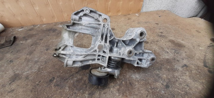 фото №5, Кронштейн держатель крепление генератора 1.5dci renault kangoo iii 117100072r