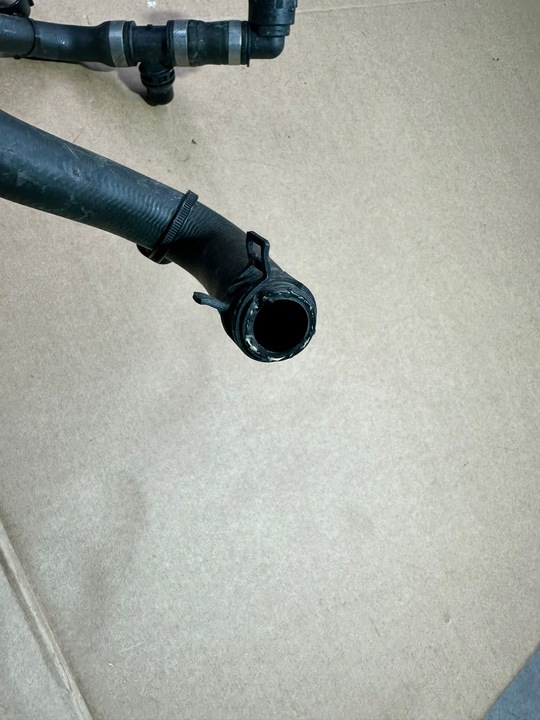 фото №7, Шланг рідини охолоджуючої, трубка води mercedes eqa w243, h243 європа