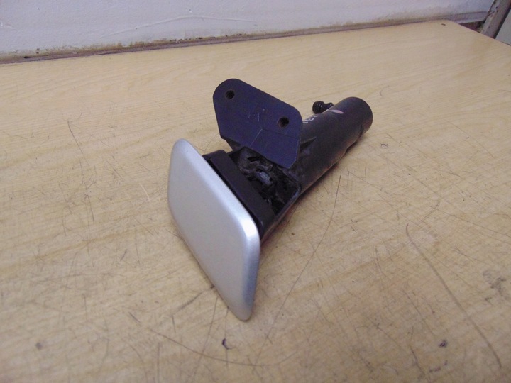 фото №1, Распылитель фара правые avensis t25 рестайлинг fl