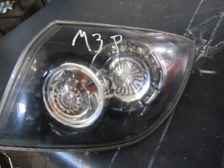 фото №1, Mazda 3 i 06-09 hb рестайлинг led лампа задняя зад правая
