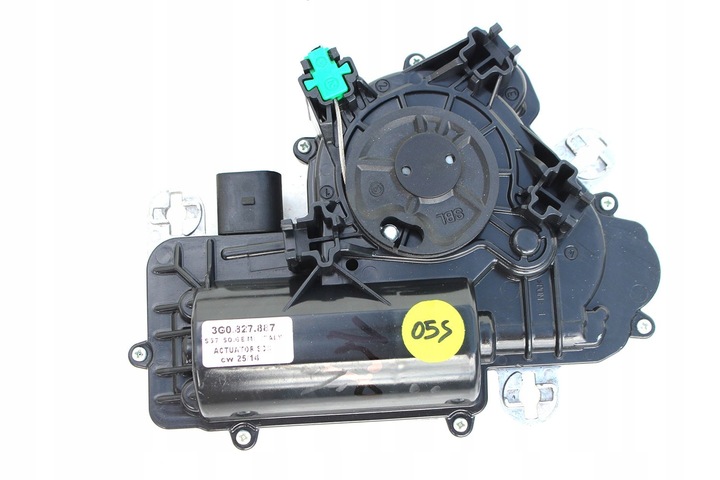 фото №11, Vw passat b8 sedan крышка электрический багажника 5q0959107e 3g0827506a 3g0827