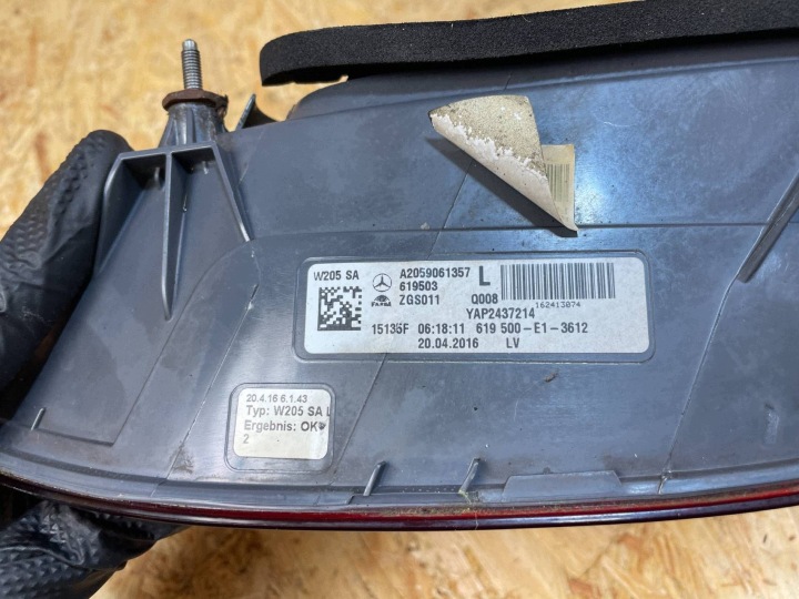 фото №14, Фара зад задня w крило ліва sedan mercedes c klasa w205 a2059061357 uk