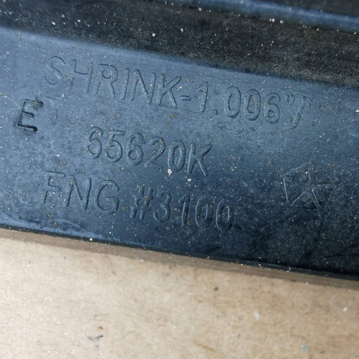фото №13, Dodge grand caravan 5 v рестайлінг 10-20 решітка решітка знак 68127609aa
