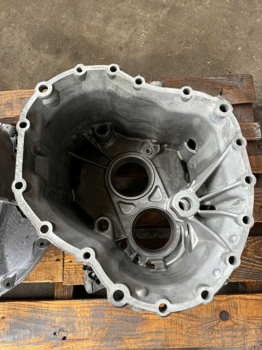 фото №6, Корпус коробки коробка передач g211-12 mercedes actros mp 3 a9472615703