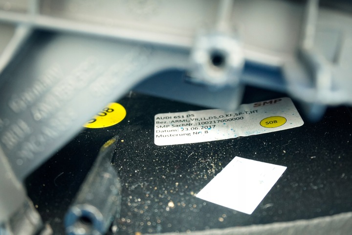 фото №8, Підлокітник двері перед audi a8 s8 4n 4n1867166a