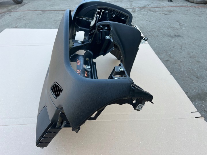 фото №16, Audi a4 b8 a5 8t панель роздавальна консоль капот чорна європа оригінал