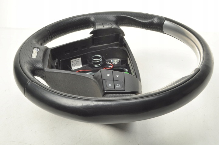 фото №8, Volvo v50 кермо шкіряний 55150060 31255845 багатофункціональна