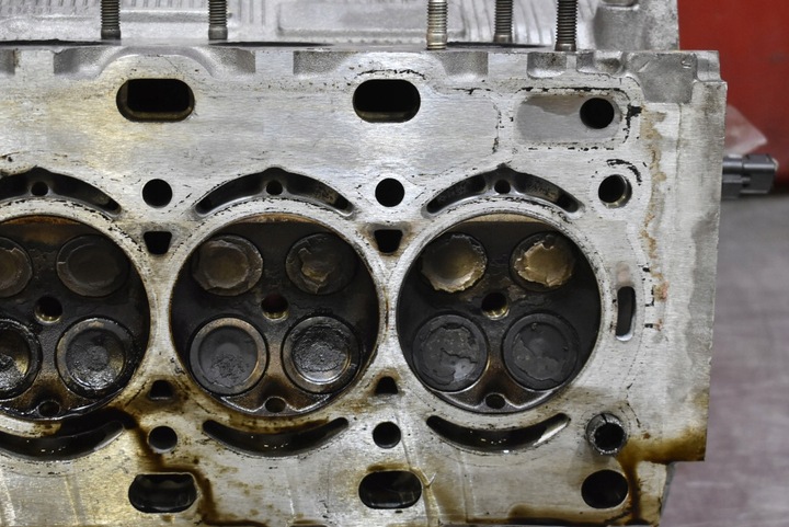 фото №7, Головка двигуна v753471080 citroen c4 picasso 1 i 1.6 thp 140 km 06-13