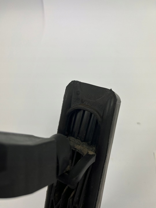 фото №10, Педаль газа mercedes w124 e-klasa 1993-1996 1243011320 1233010082 1403000213