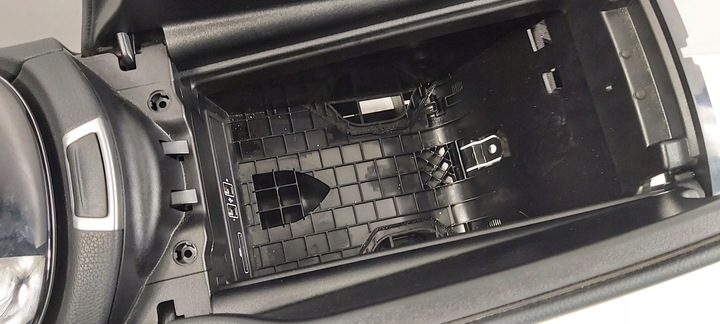 фото №8, Mercedes e-klasa w213 a2136801600 панель з tunelem середній eu