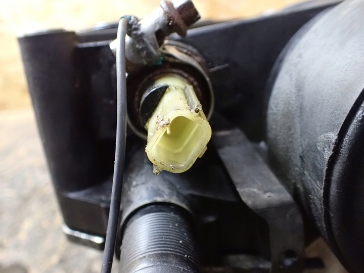 фото №7, Корпус фільтра масла renault grand scenic iii 11r 1.6 dci 152085948r