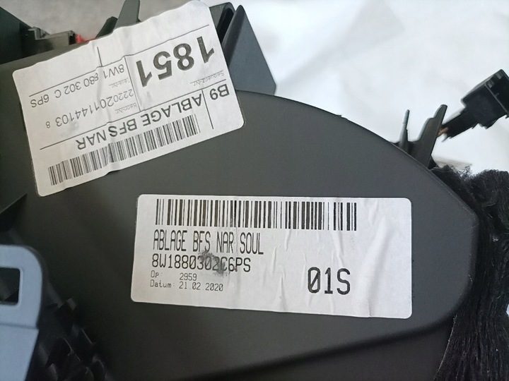 фото №6, Audi a4 b9 рестайлінг бардачок пасажира valet 8w1880302c 6ps