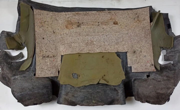 фото №7, Оббивка килим багажника corvette c5 cabrio