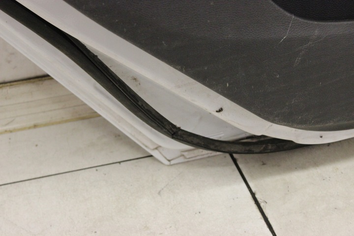 фото №12, Двері ліві лівий зад ford focus mk3 5d hb 2010r- 5b