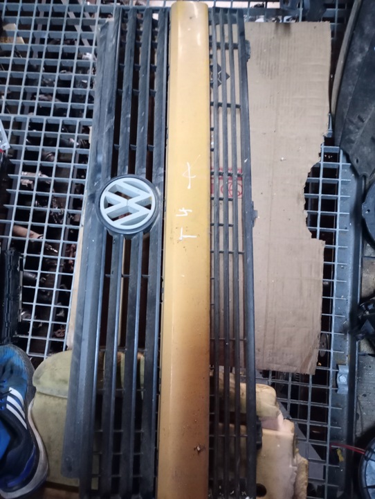 фото №1, Решётка радиатора решётка радиатор vw transporter t4