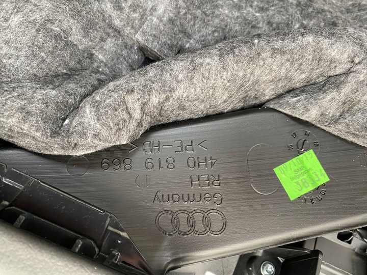 фото №7, Audi a8 d4 4h рестайлинг боковина обшивки дверь комплект длинный алькантара коричневая 72 km