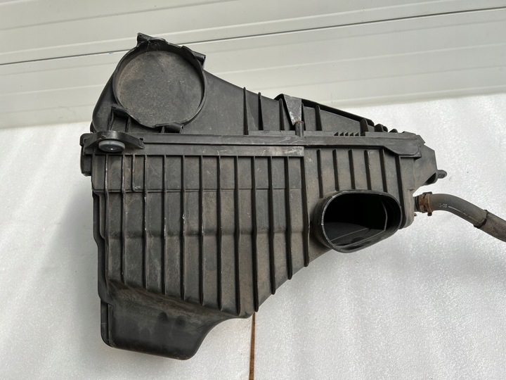 фото №6, Корпус фильтра воздуха vw audi 7l6129601q