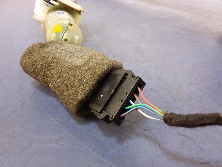 фото №6, Audi a8 d3 pas безопасности перед правые