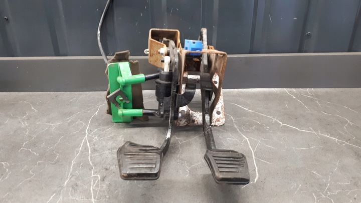 фото №1, Педали тормоза сцепления opel vectra a 1.6 99r