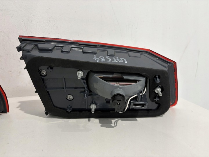 фото №11, Bmw 5 g30 f90 фара праве зад w кришка багажника / кузовна 8493050 7376464