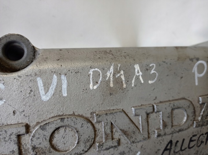 фото №5, Крышка клапанов honda civic vi 1.4 16v d14a3