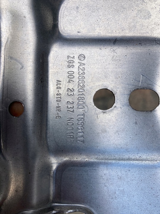 фото №10, Mercedes cle c236 a236 pas передній підсилювач