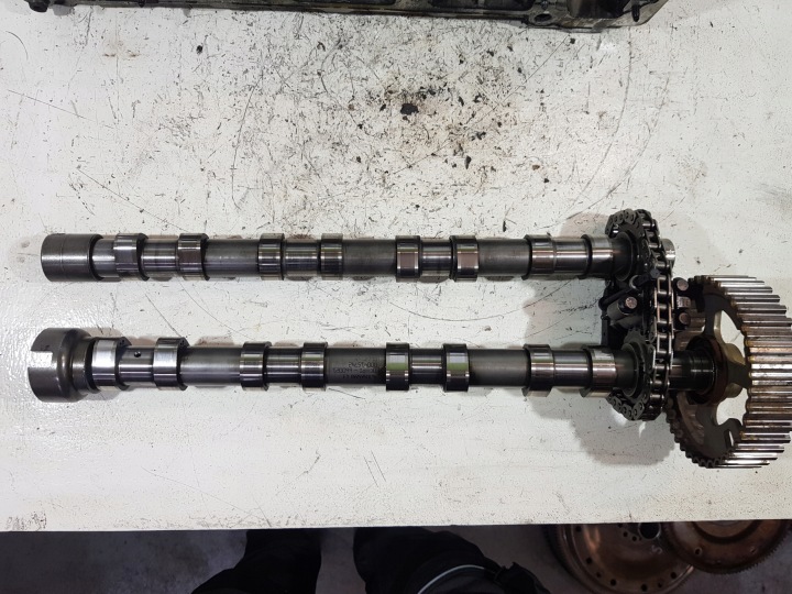 фото №13, Головка вали 9651569780 peugeot 4007 citroen c5 ii 2.2 hdi 10dz18