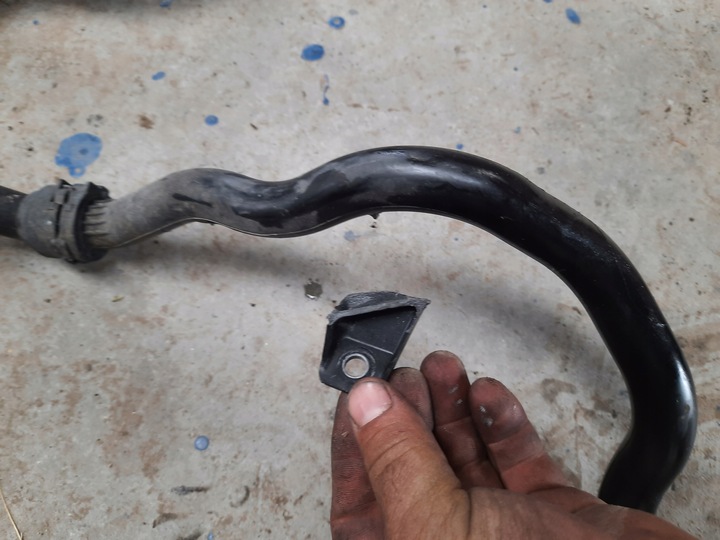 фото №11, Bmw x1 e84 2.0 20i провода шланг воды термостат kpl