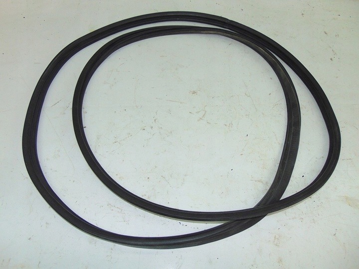 фото №3, Subaru outback iv 09-14 прокладка крышки багажника