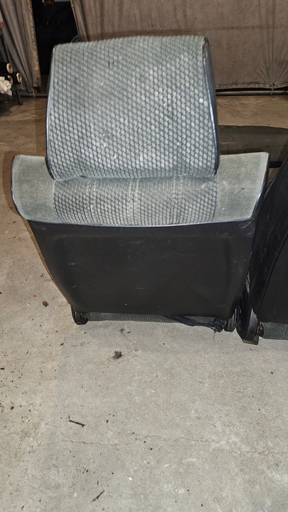 фото №6, Оббивка сидіння диван bmw e30 sedan